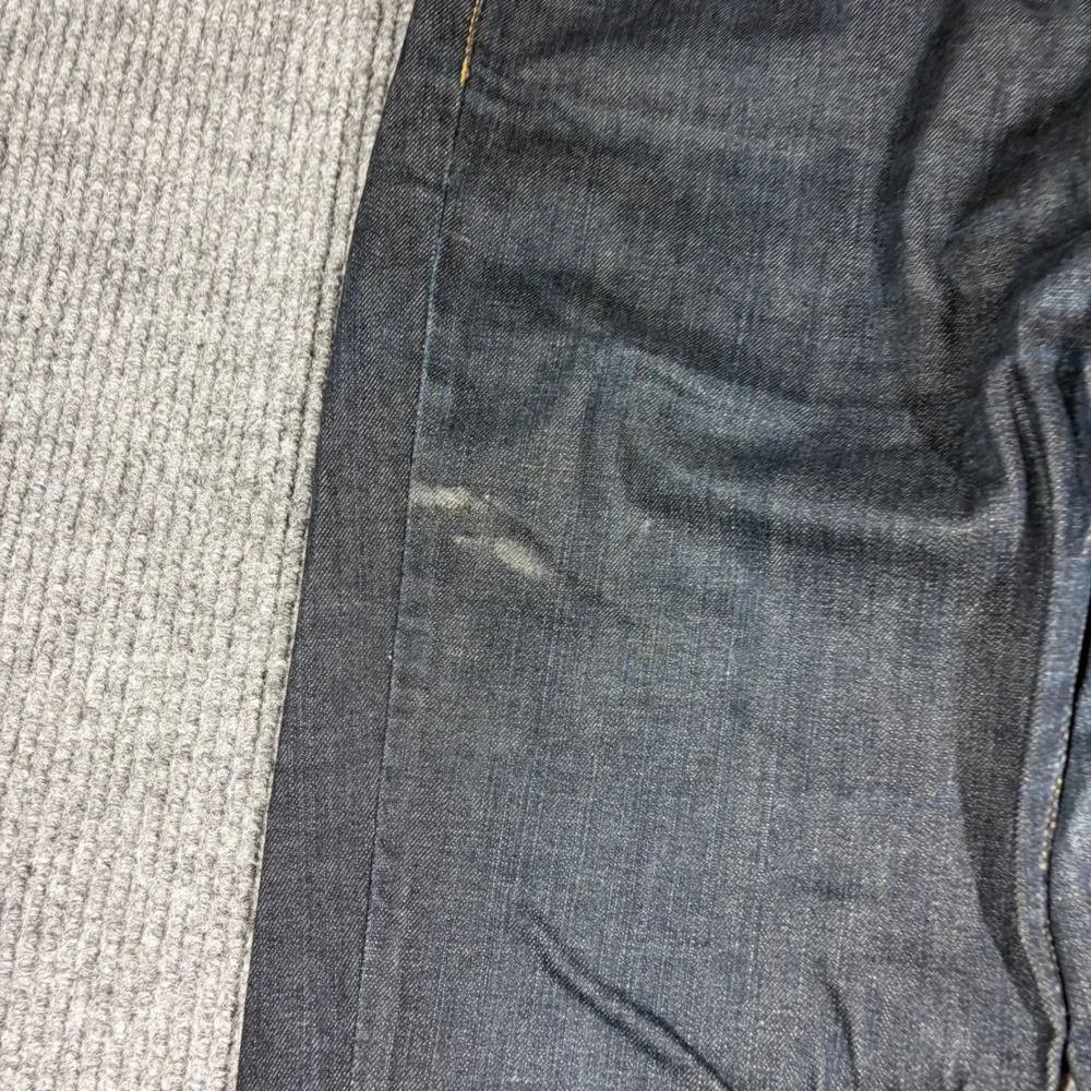 Levis details please