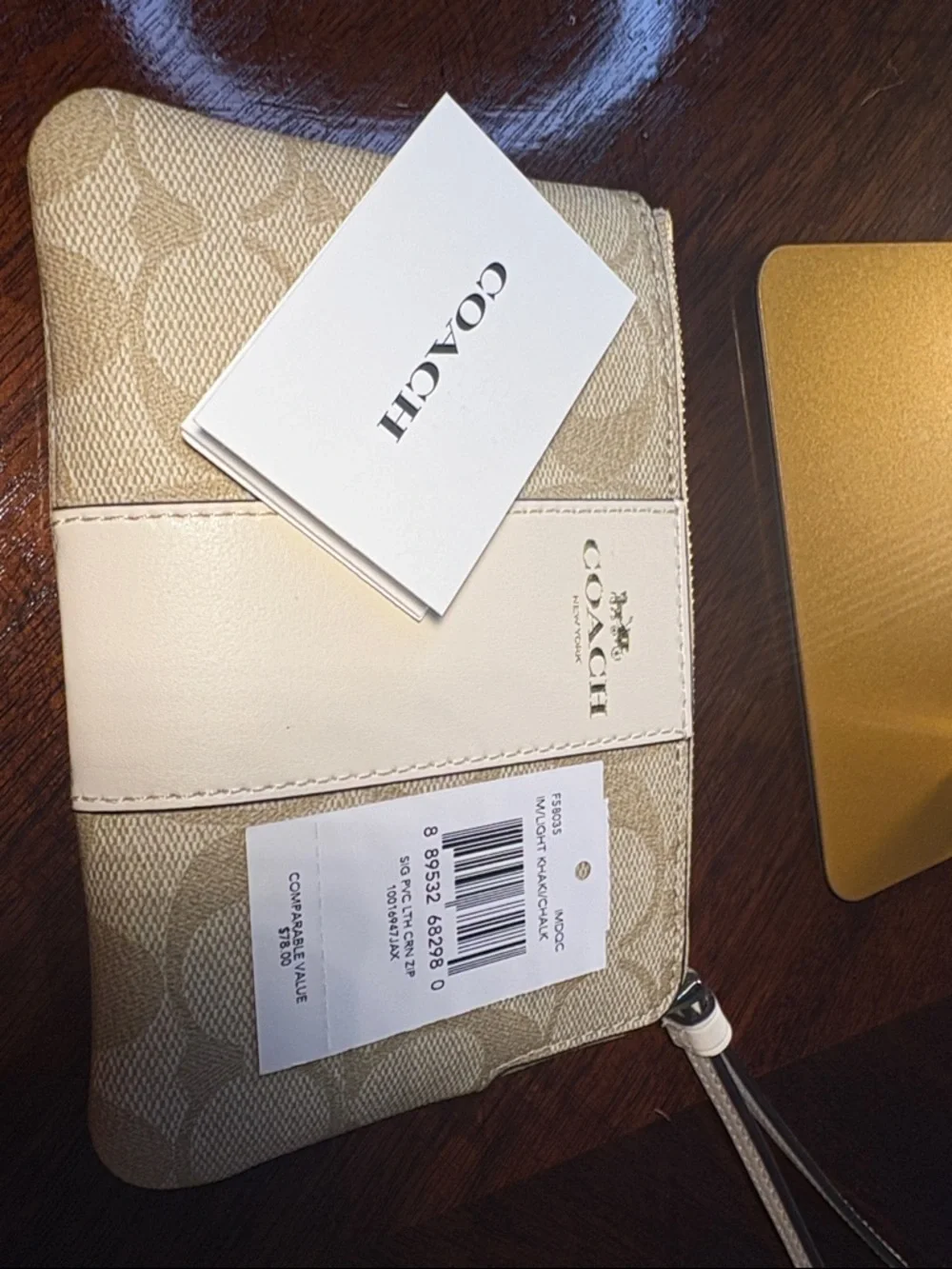Coach wristlet beige