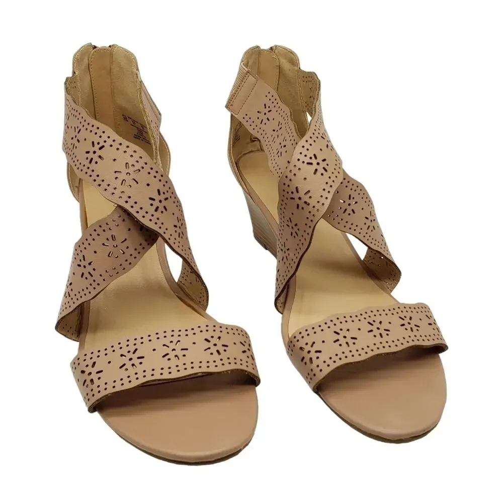 attention jude sandals