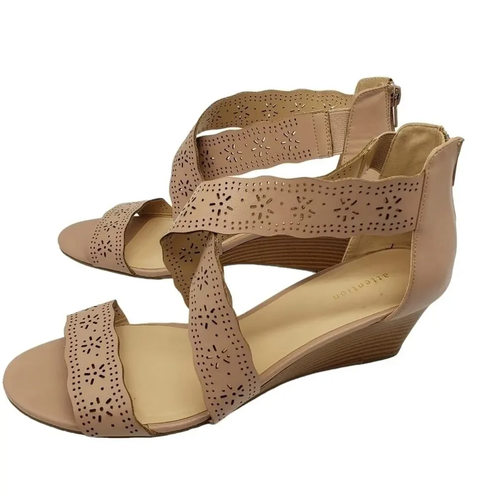 attention jude sandals