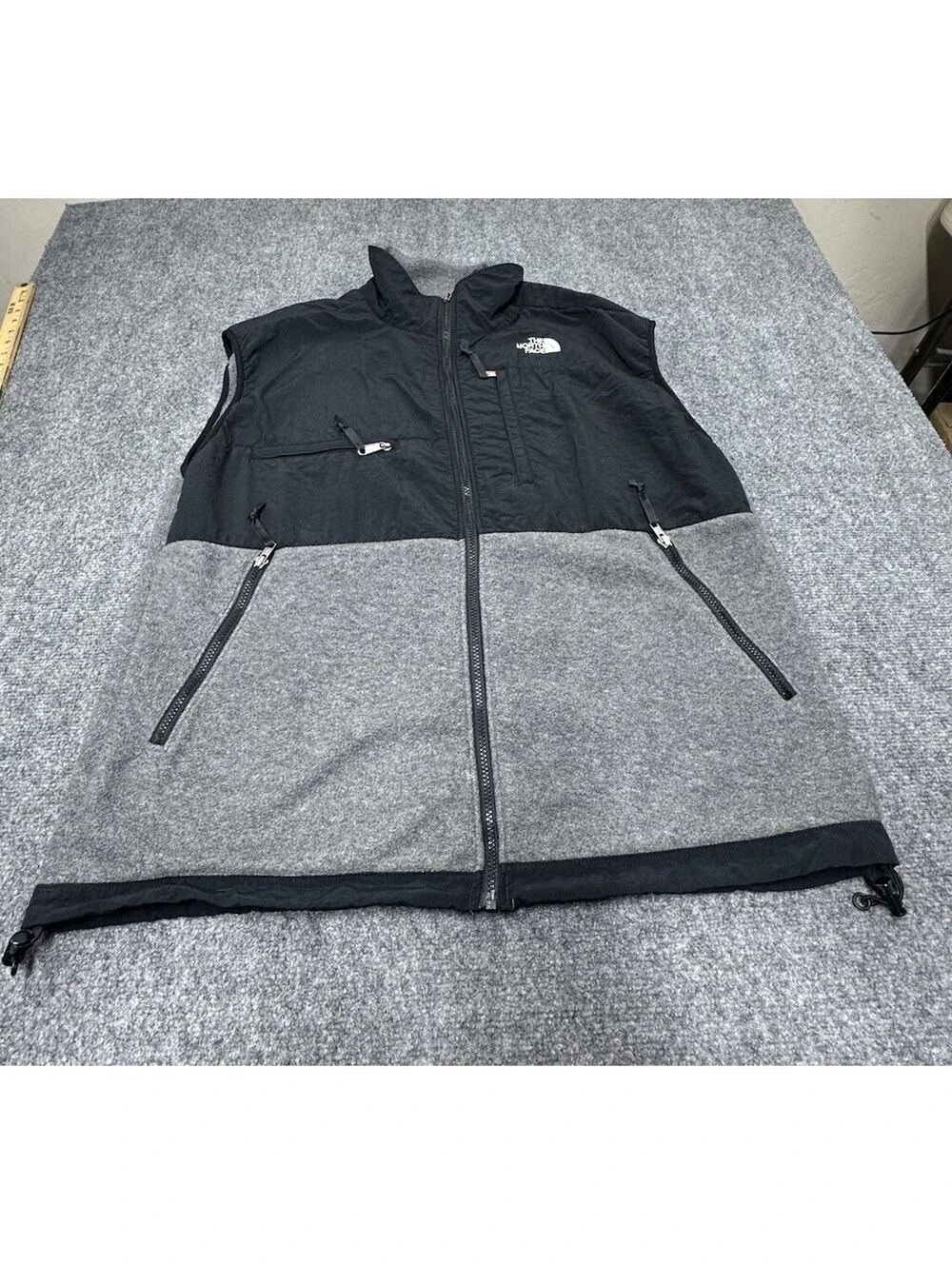 The North Face Vest Mens XL Black Gray Fleece Full Zip Outdoor Hiking Casual