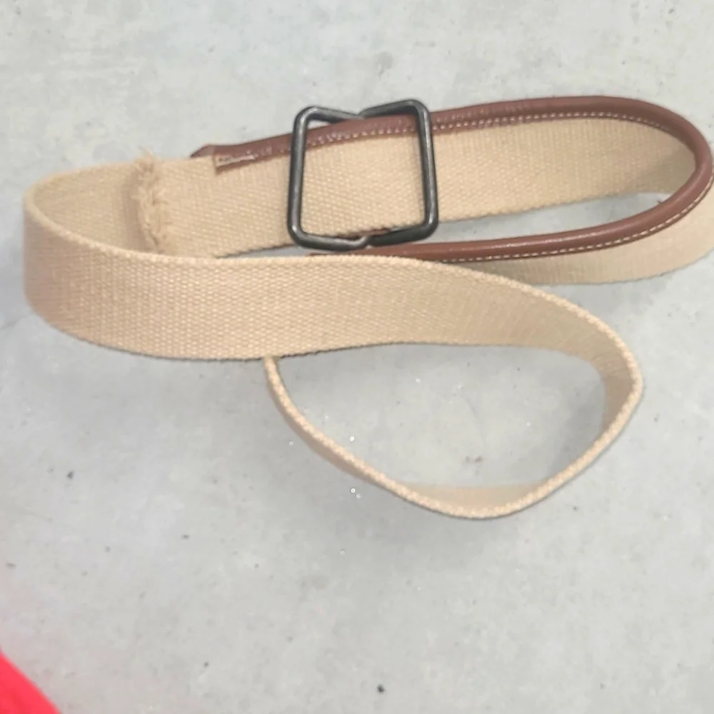 Vintage buckle brown
