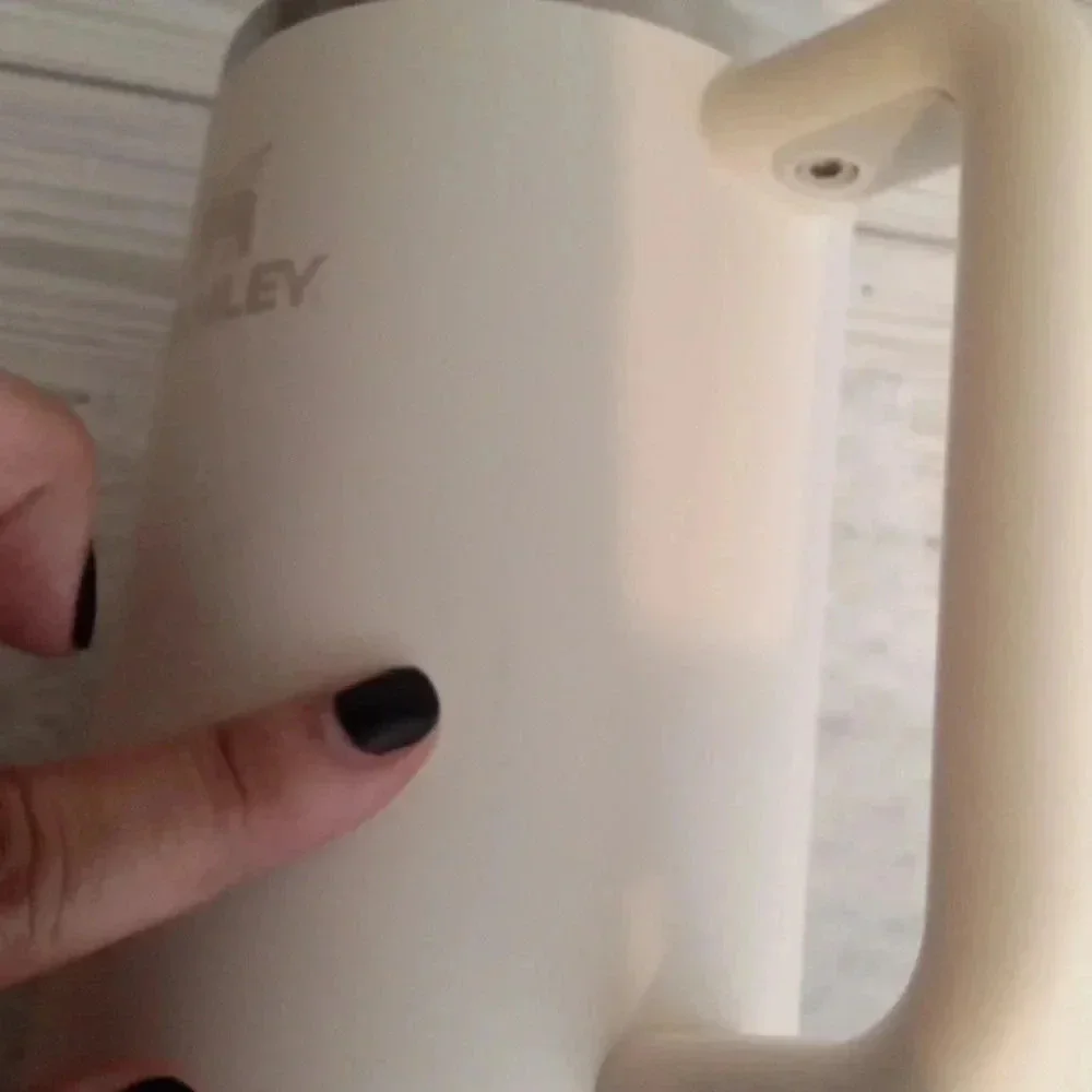 Stanley tumbler 40z