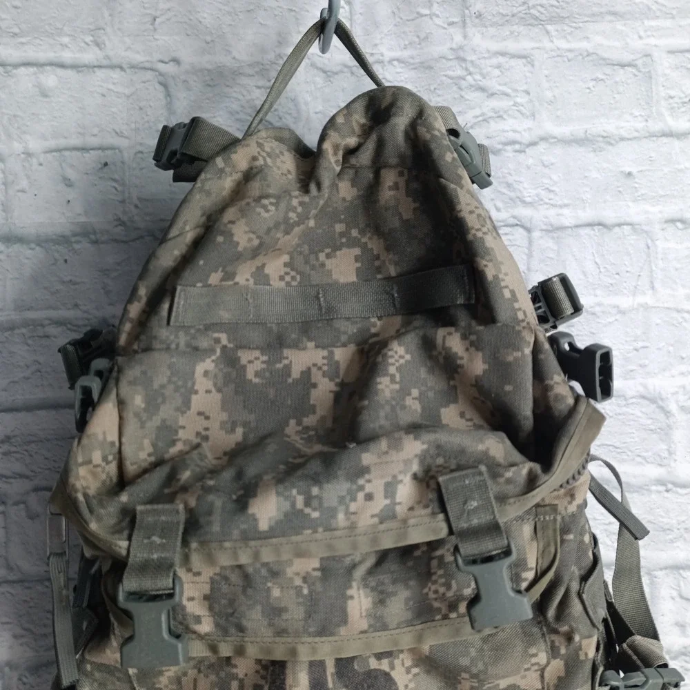 US Military MOLLE II Assault Pack ACU Digital Camo Tactical Backpack s10