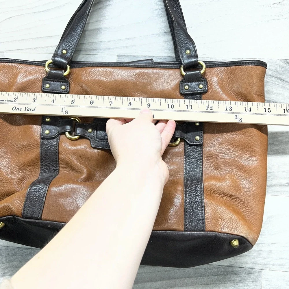 Stone Mountain‎ Leather Tote Bag Women's Brown Black Studded Detail Zip Pockets