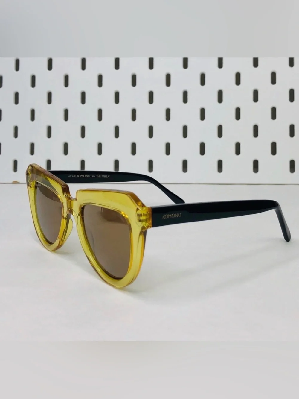 Komono stylish women