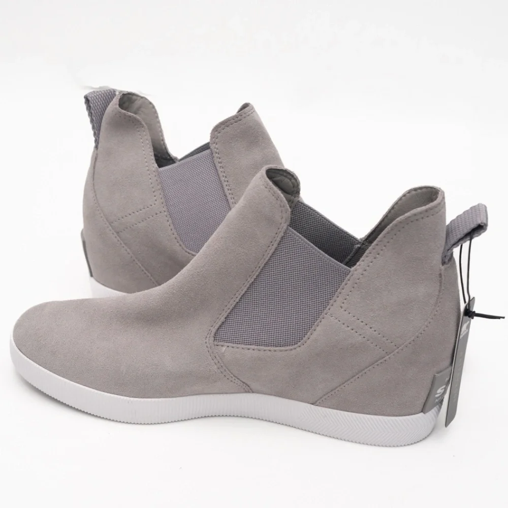 Sorel color out please