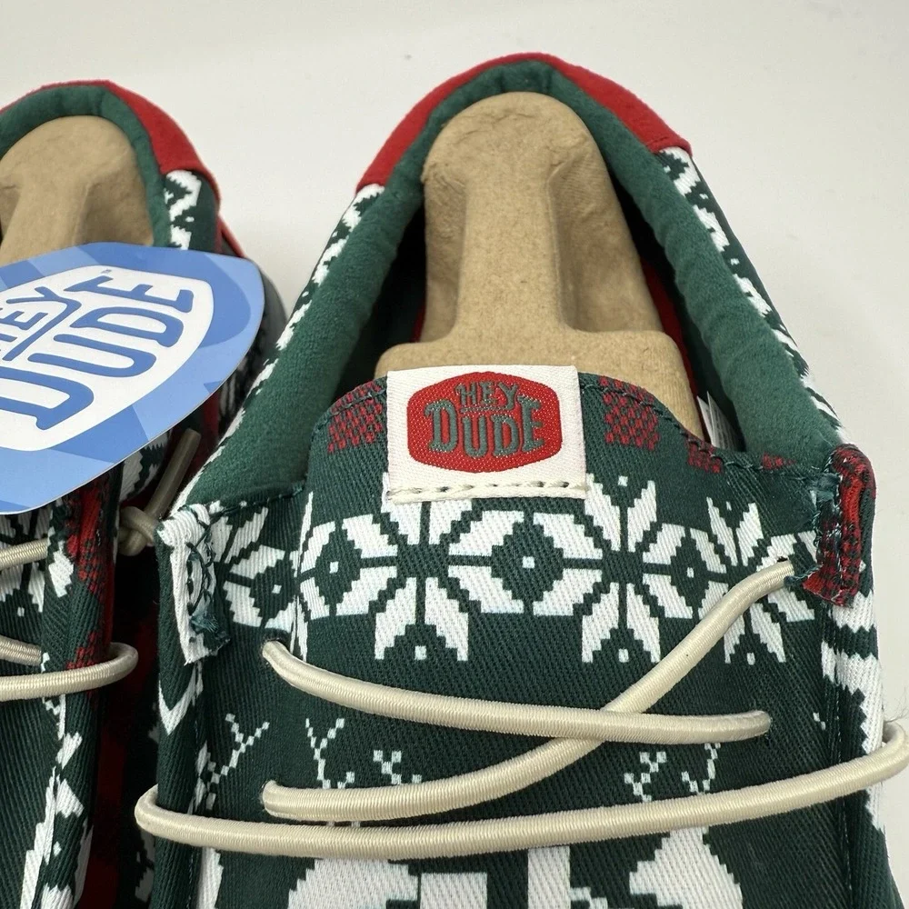 Hey Dude Wally Mens 8 Green Holiday Cheers Christmas‎ Slip On Shoes Loafers