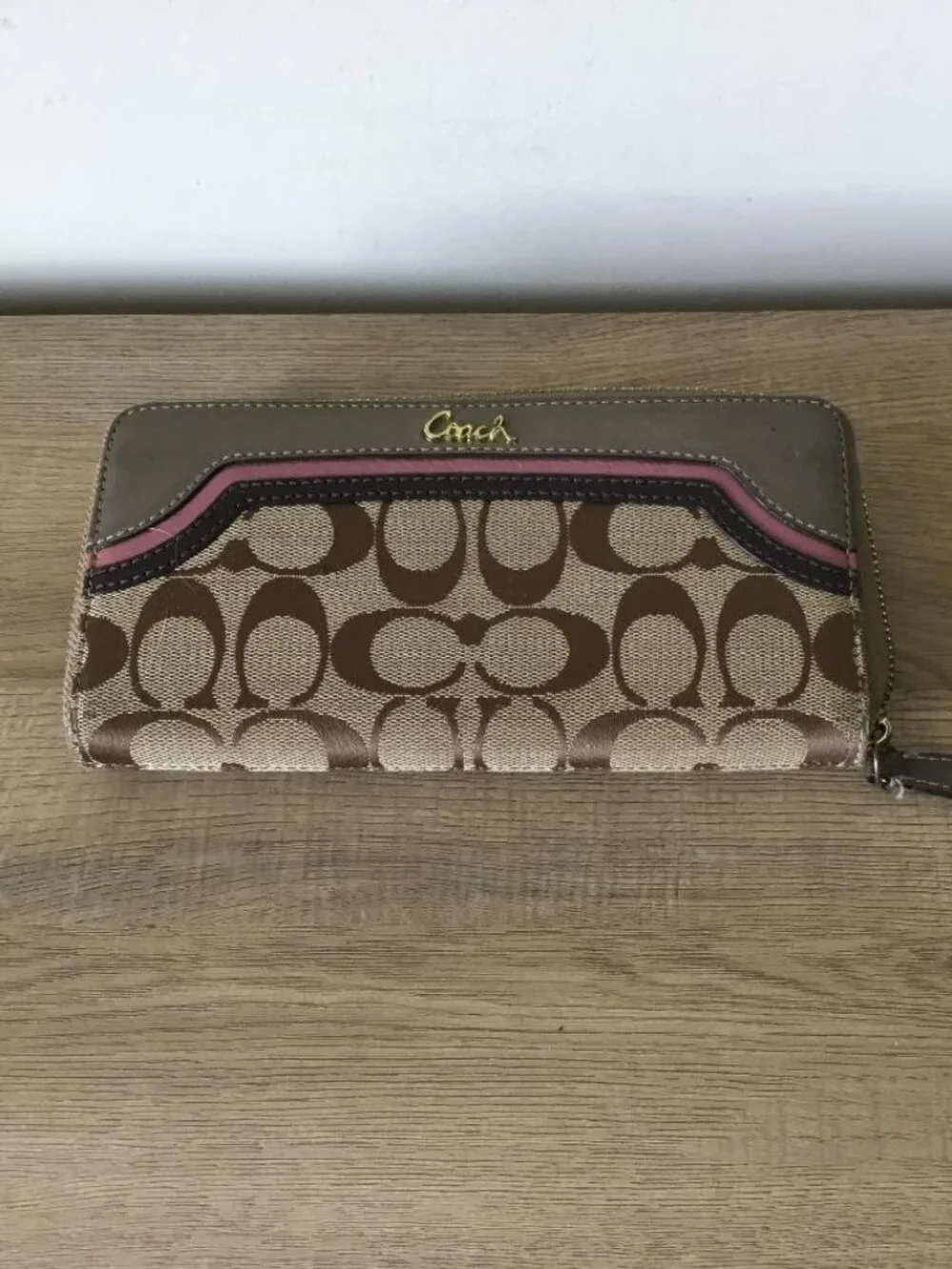 Coach signature zip