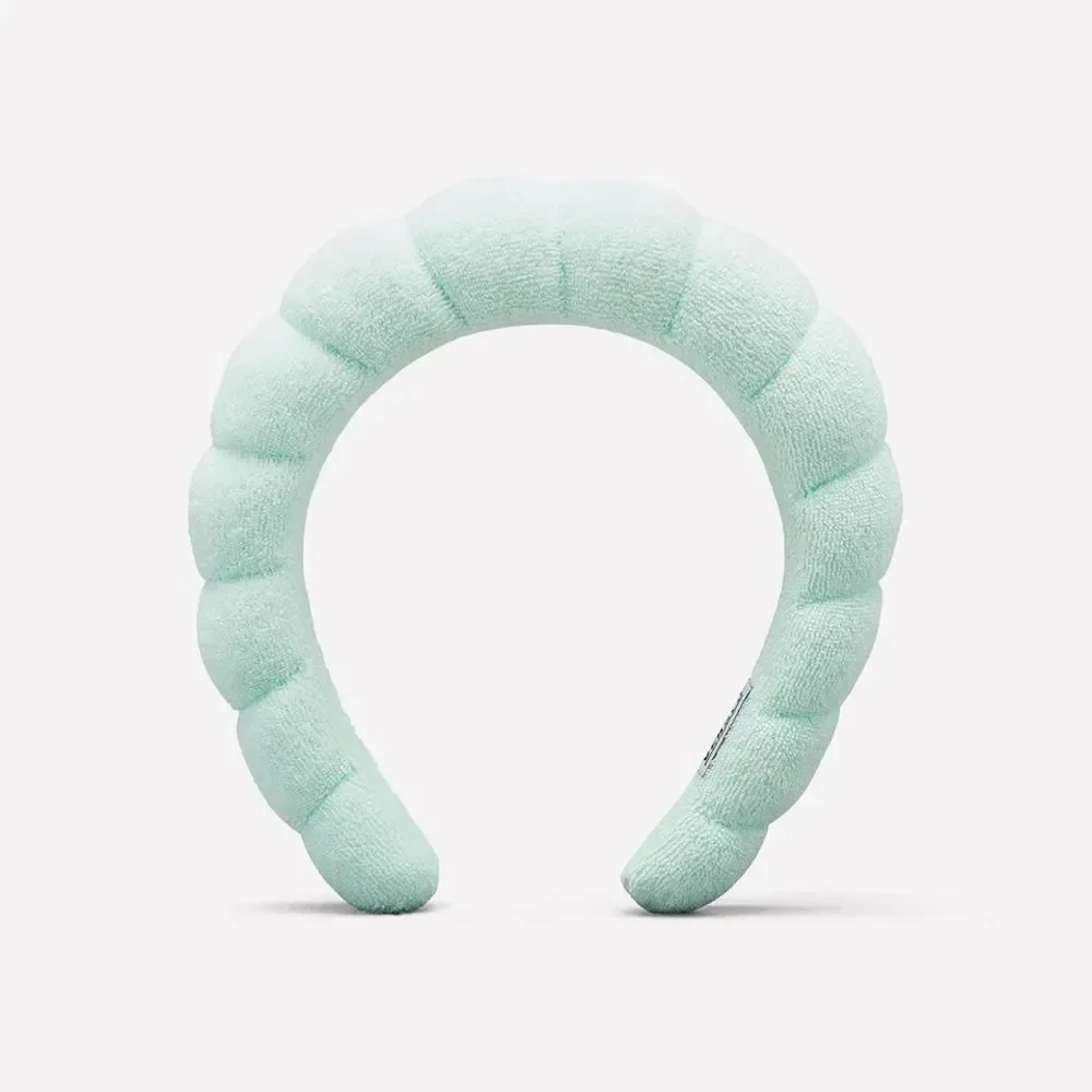A terrycloth puffer band for your skin-care routine