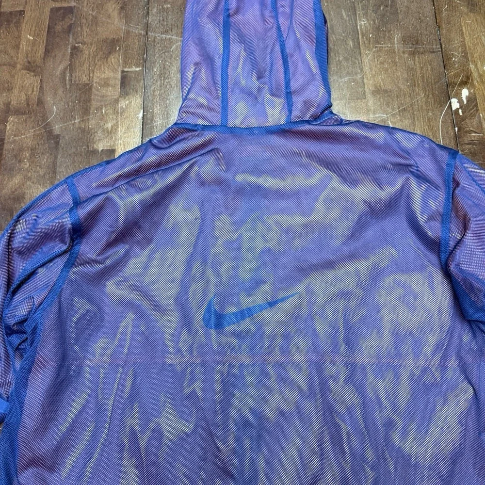 Nike fast shipping