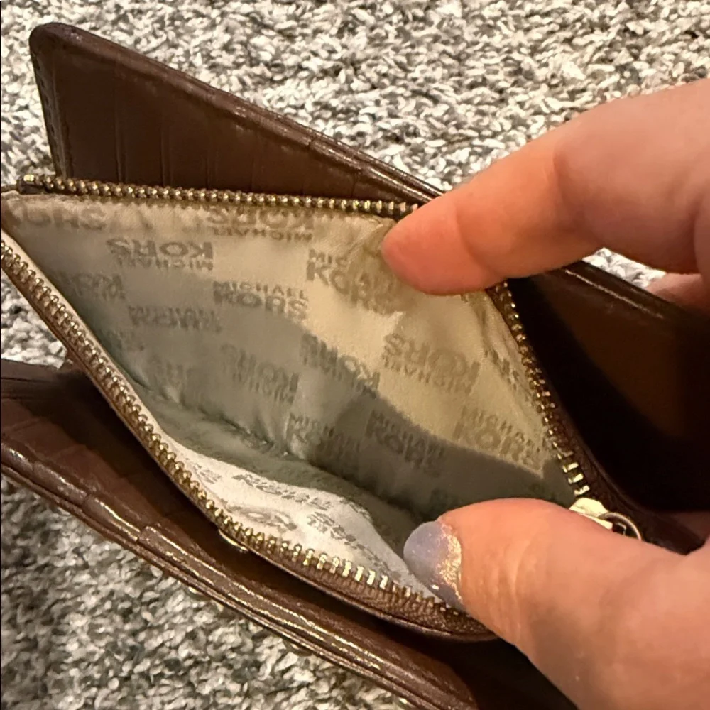 Michael Kors chic wallet