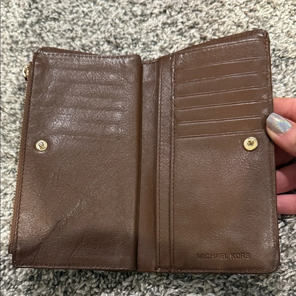 Michael Kors chic wallet