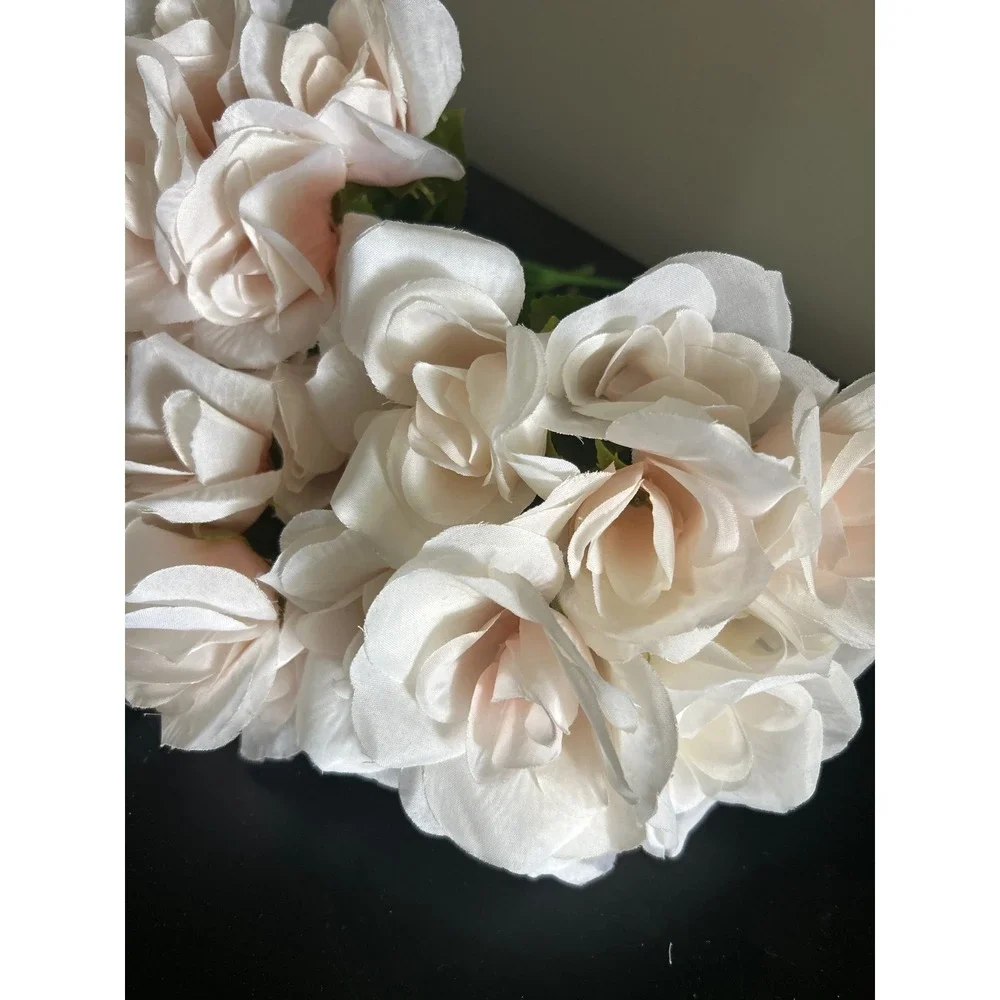 N/A creamy white