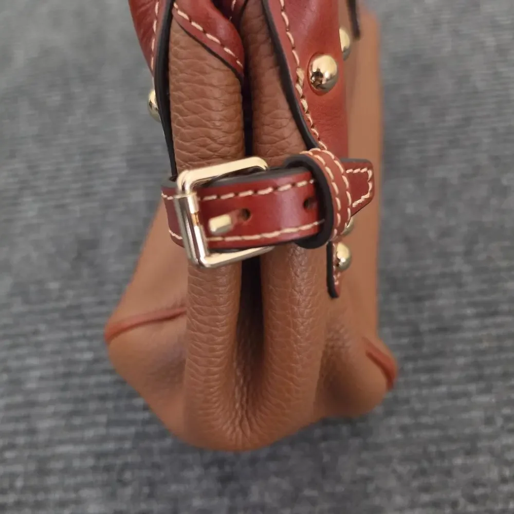 Dooney & Bourke essentials timeless