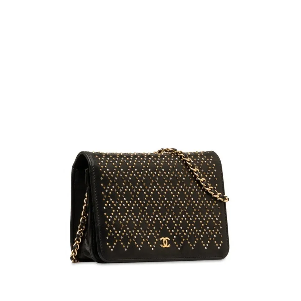 CHANEL black wallet