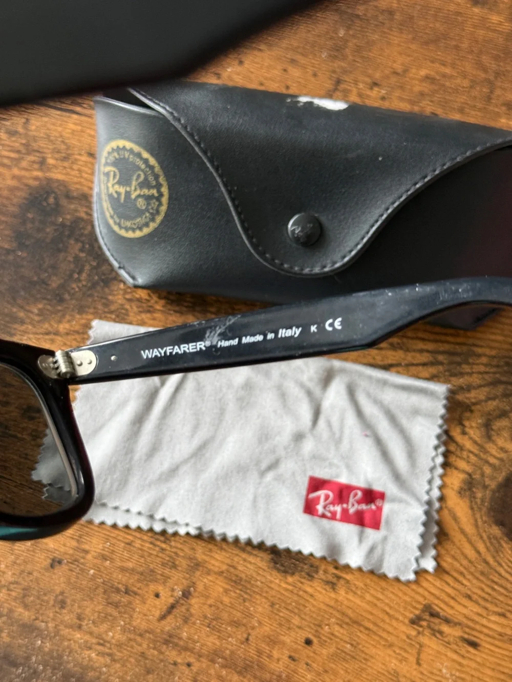 Ray-Ban Black Wayfarer Sunglasses with Black Case