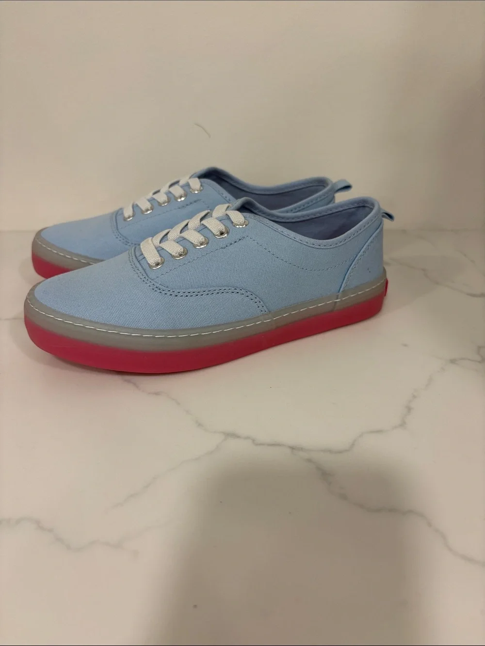 Old Navy sneakers slip old