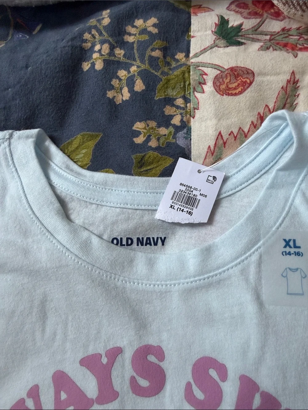 Old Navy short sleeve