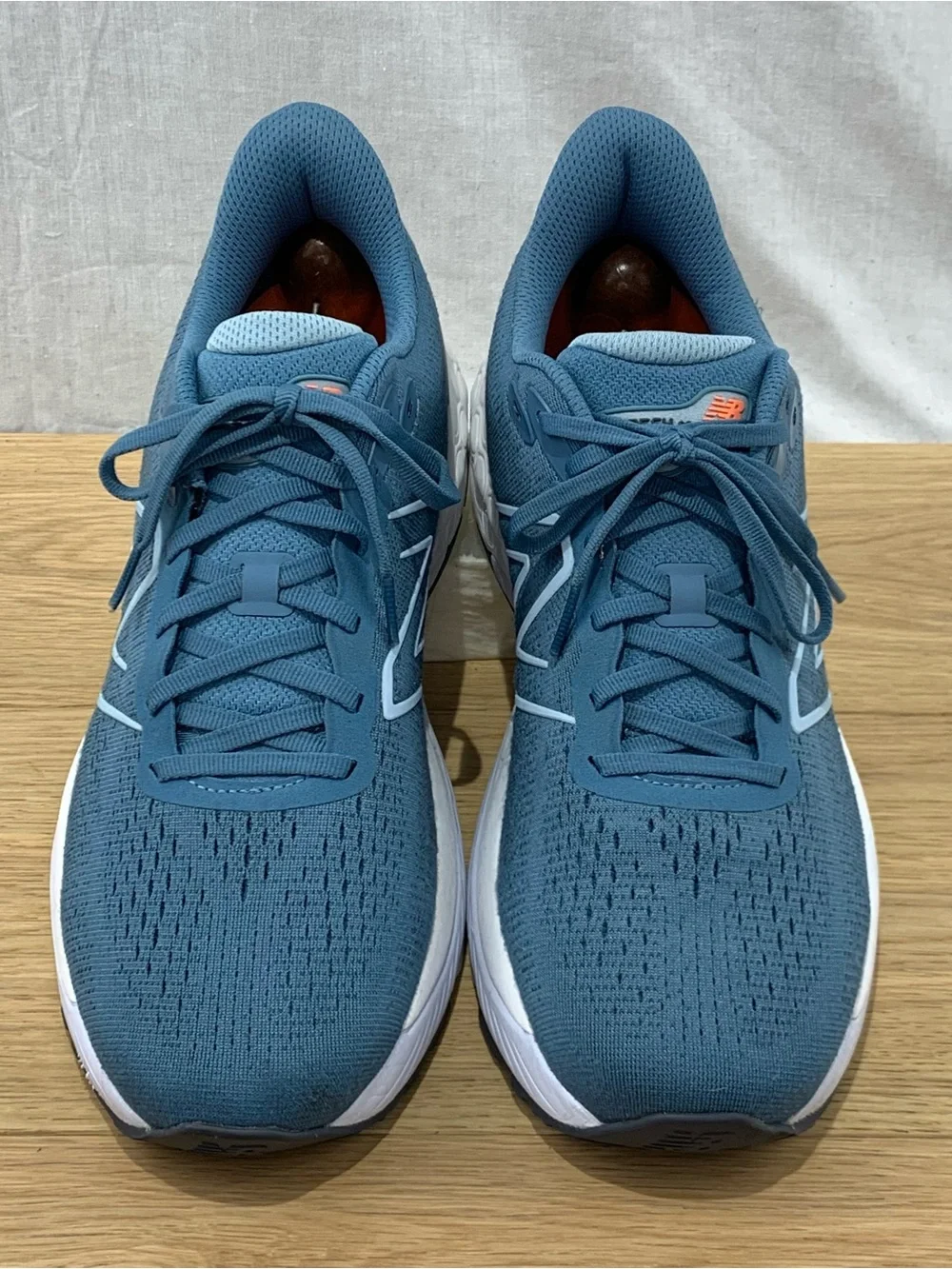 New Balance see like new