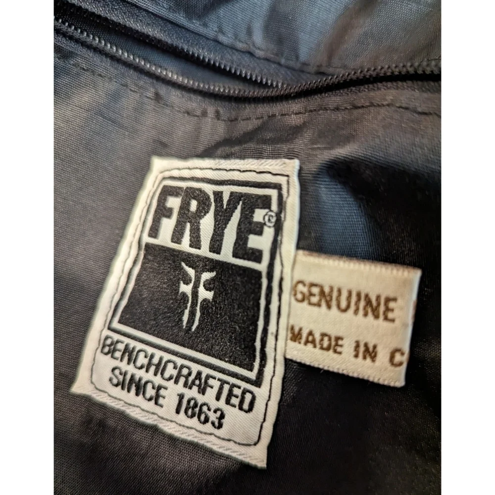 Frye 16 black