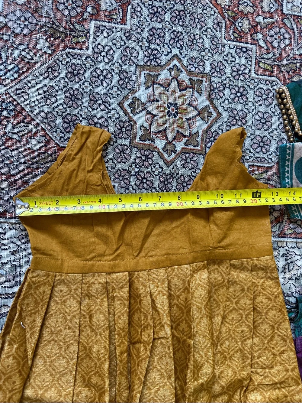 Lot of 3 Traditional dresses size girls 5-8 see measurements 💚💜💛