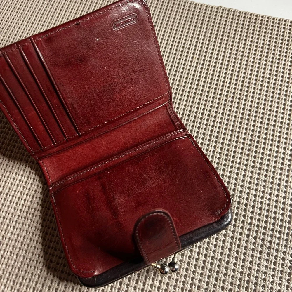 Coach durable measurements billfold