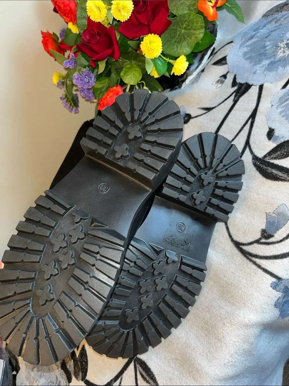 Source Unknown Black Chunky Platform Below Knee Zipper Up Boots
