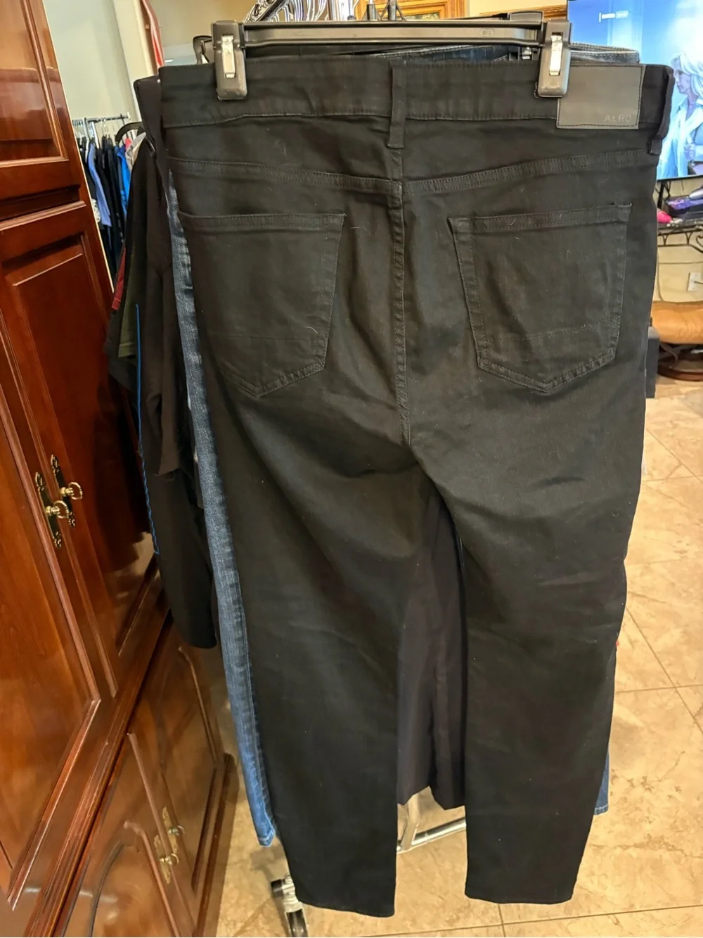 Classic 34 x 32 Black Super Skinny Jeans