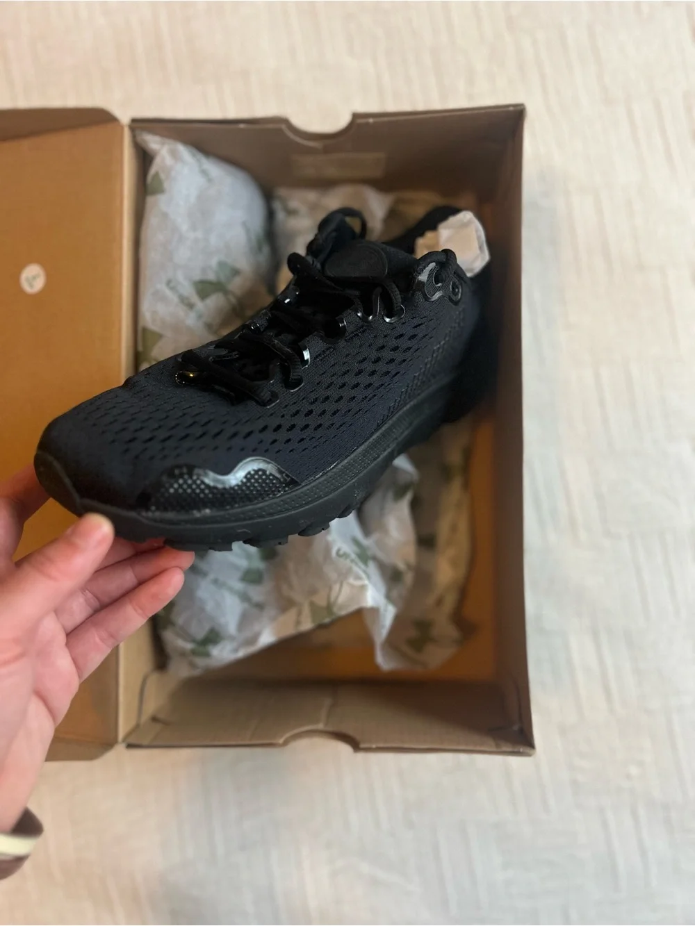 Under Armour all black