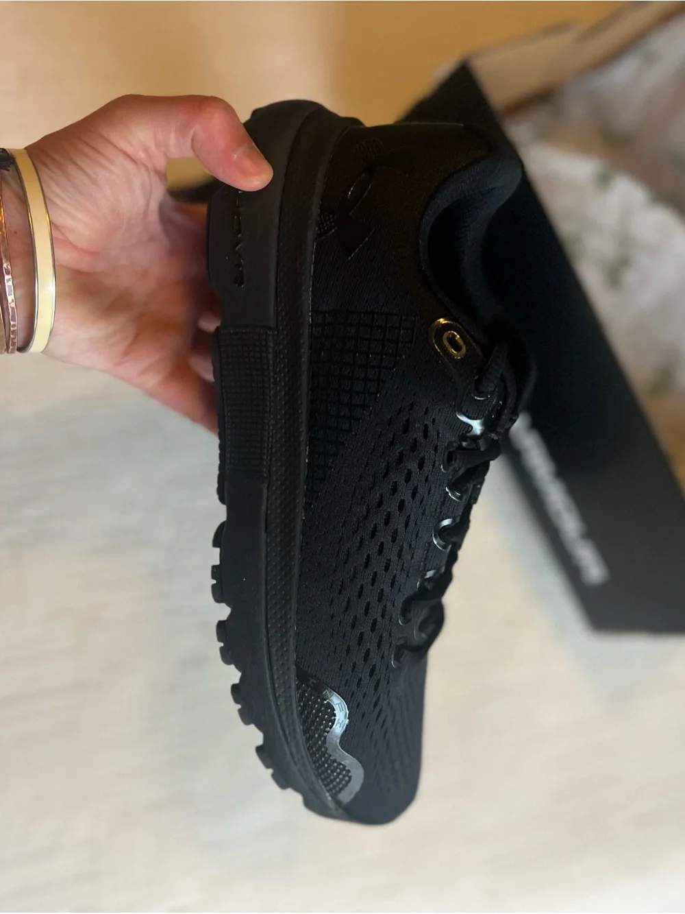 Under Armour all black
