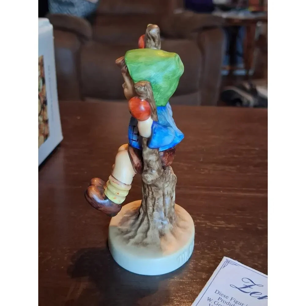 Hummel, Goebel this figurine
