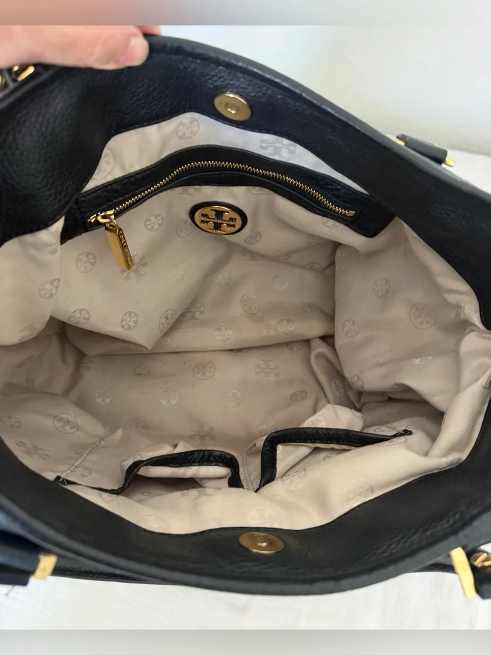 Tory Burch black pebbled