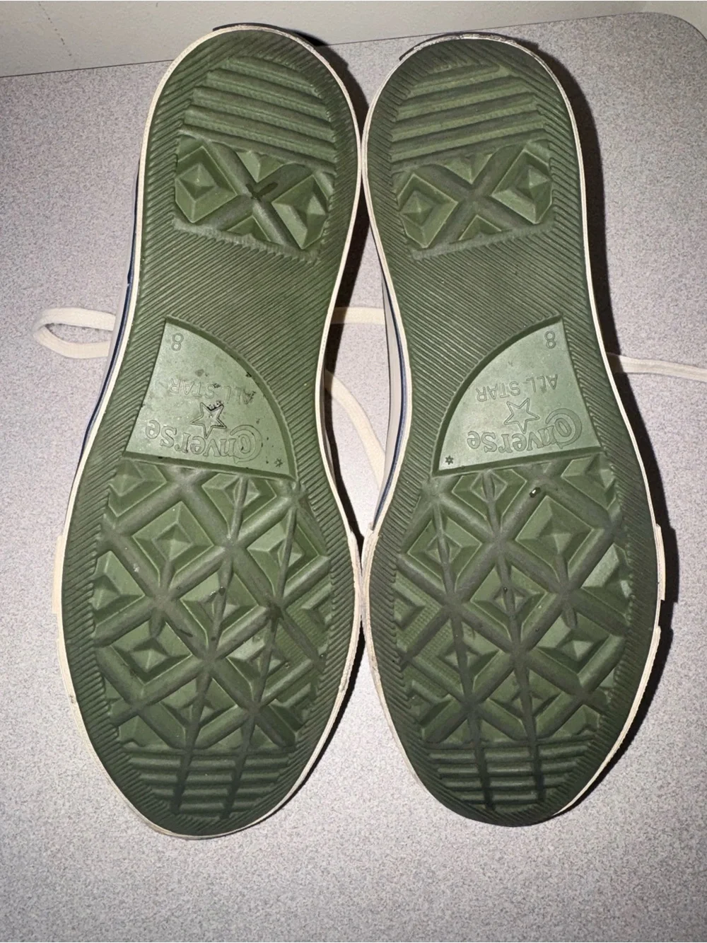 Converse or mills