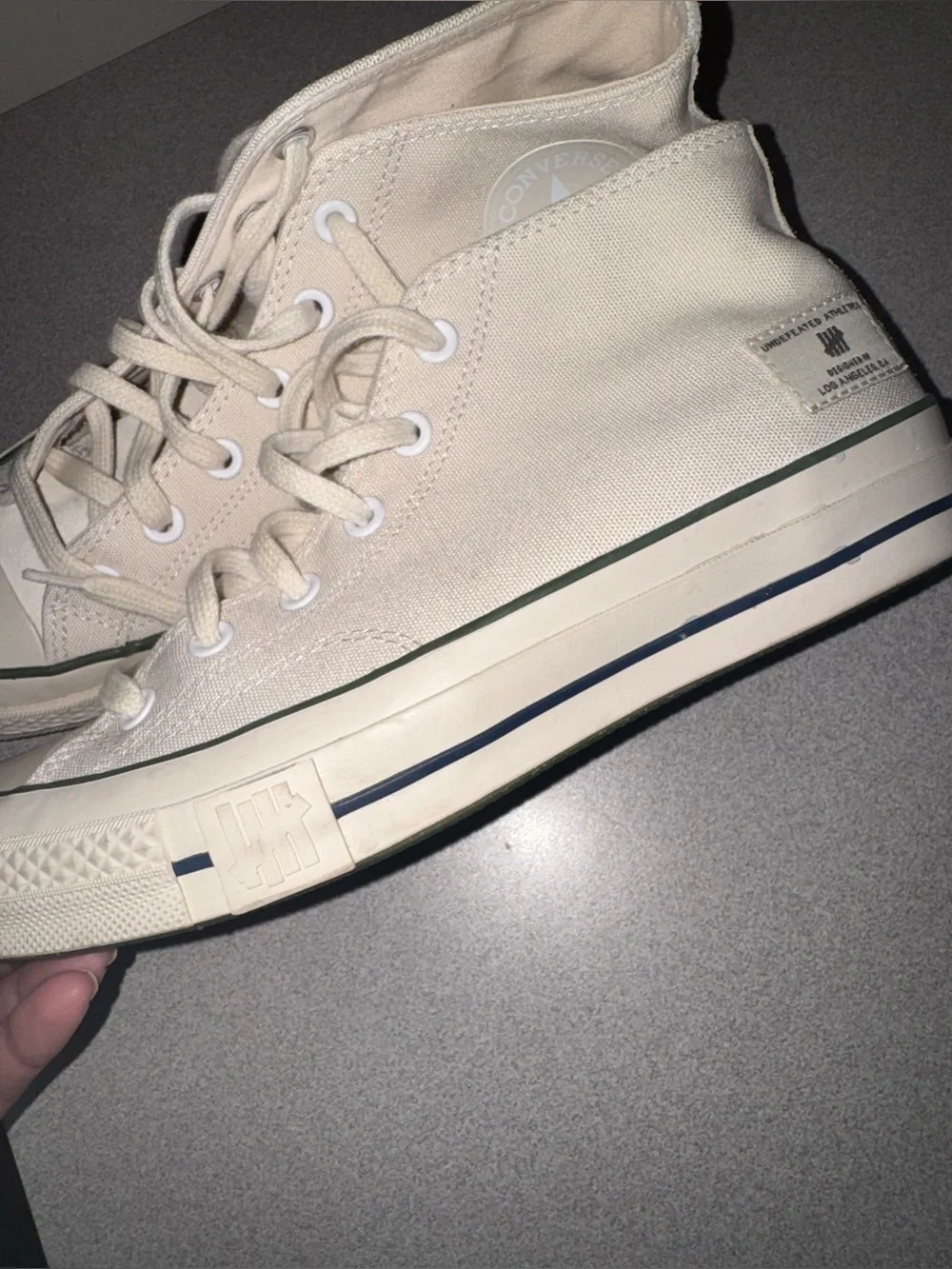 Converse casual signs material