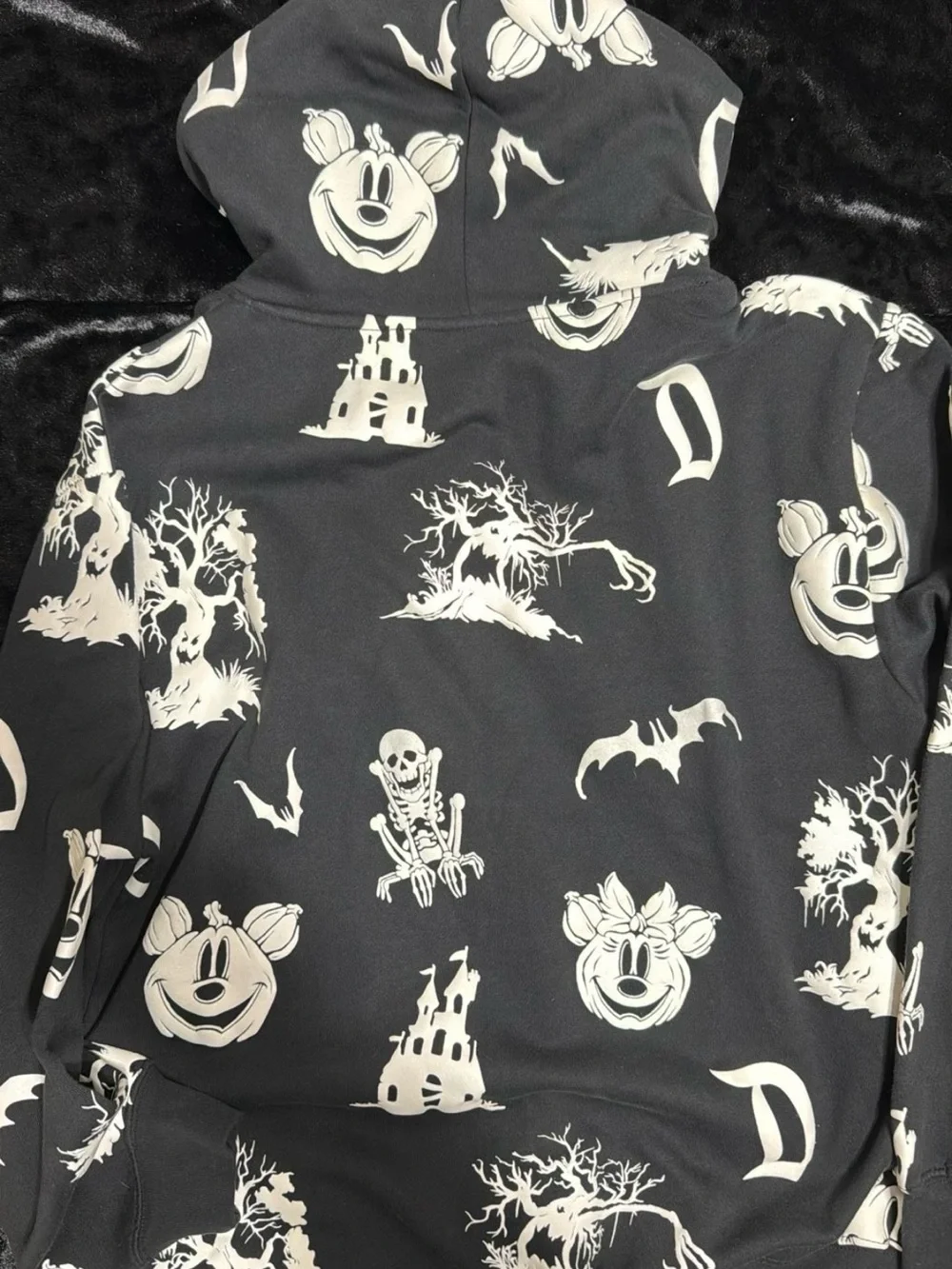 Disney Gray & White Branded Clothing Tag