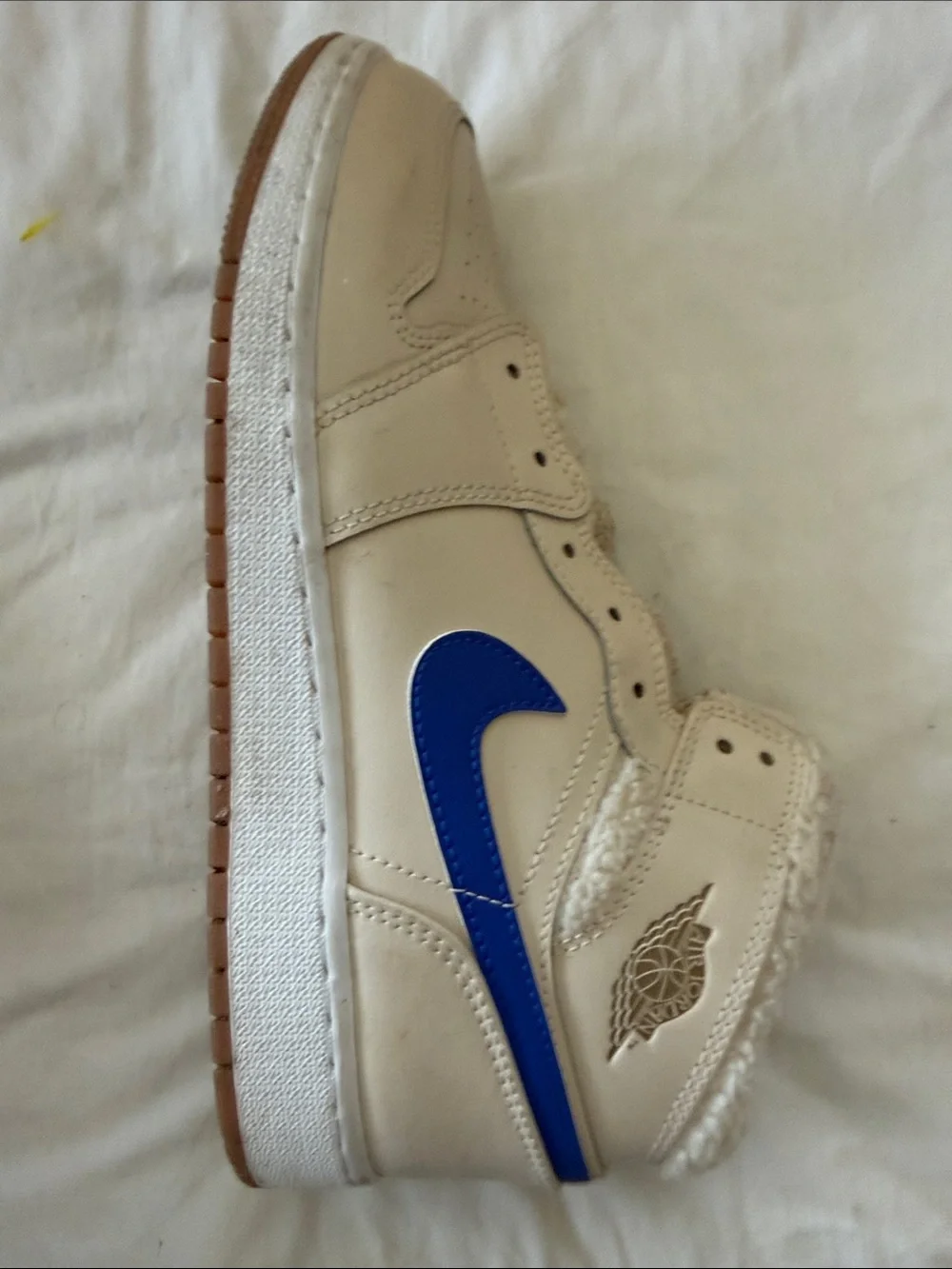 Jordan Kids Cream High-Top Sneakers with Blue Swoosh and Gum Outsole