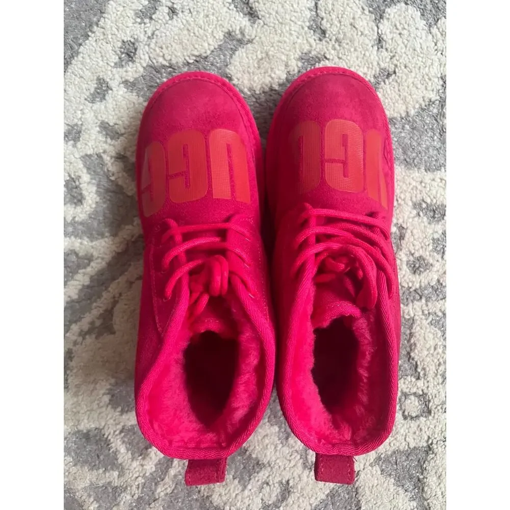 UGG new without