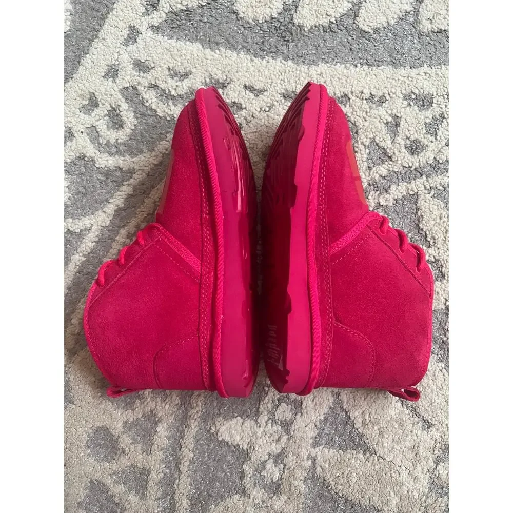 UGG new without