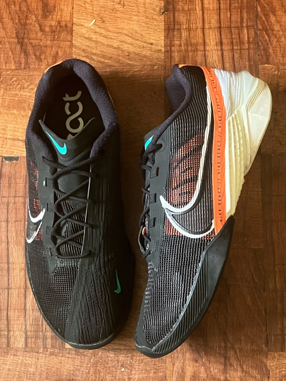 Nike Metcon Turbo React Black Total Orange Size 10