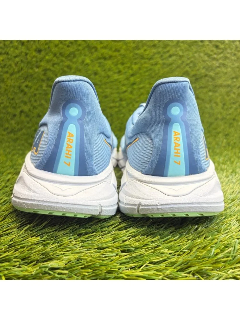 Hoka seller notes