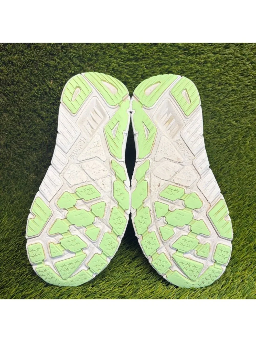 Hoka seller notes