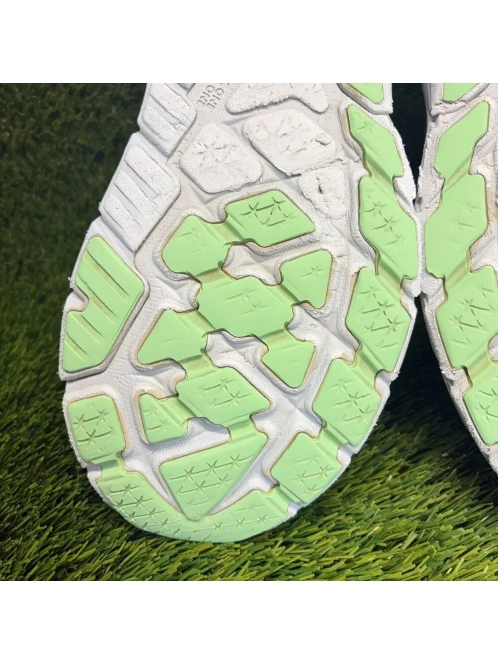 Hoka seller notes
