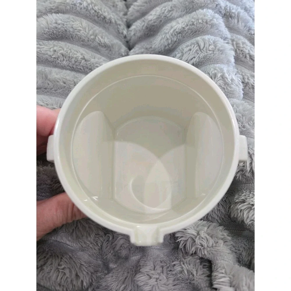 Tupperware this vintage