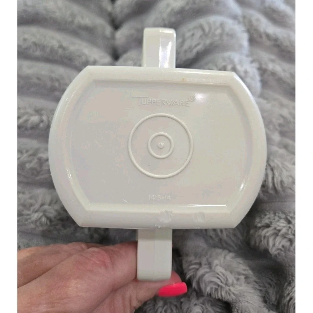 Tupperware this vintage
