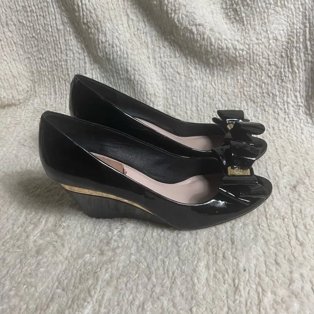 Vince Camuto vince camuto