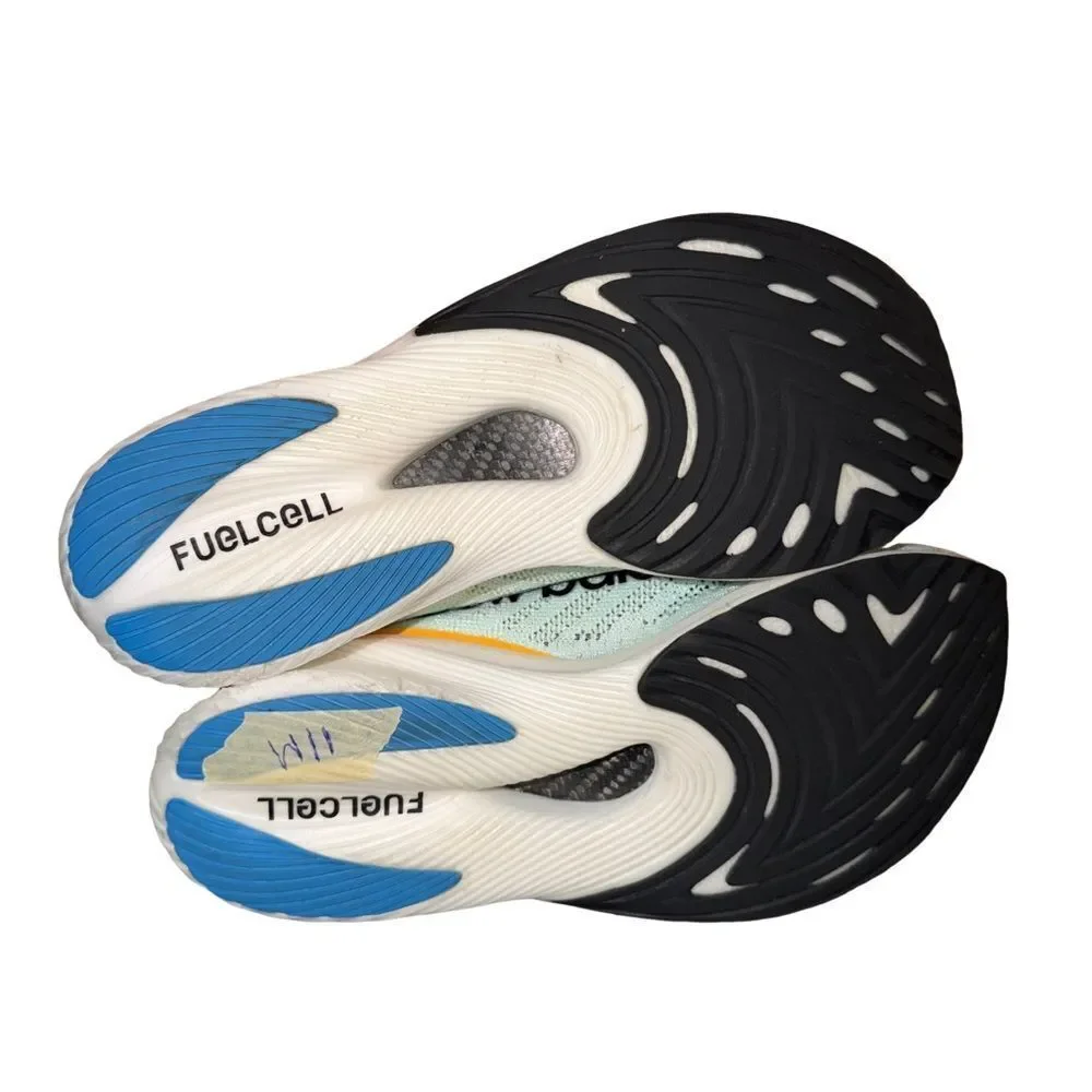 New Balance Men's Athletic Shoes - Black, White, Gold, Blue RC elite size 11D