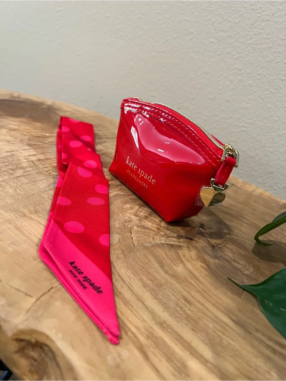 kate spade polished tags logo