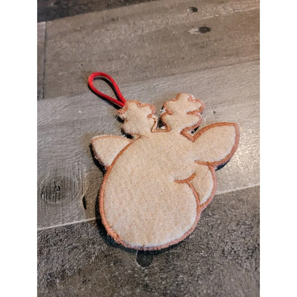unbranded felt reindeer