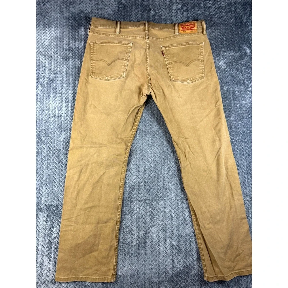 Levis levi 513